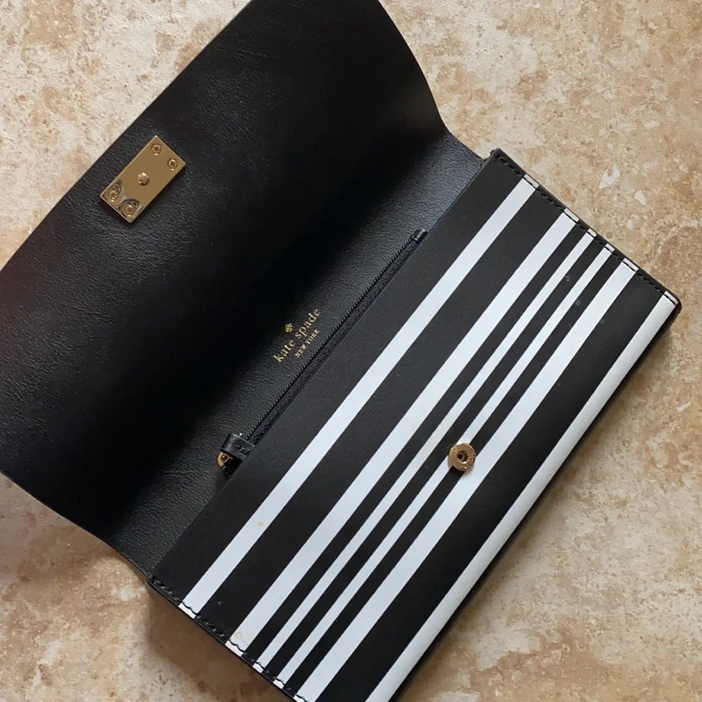 Wallet - Picture 4 of 5